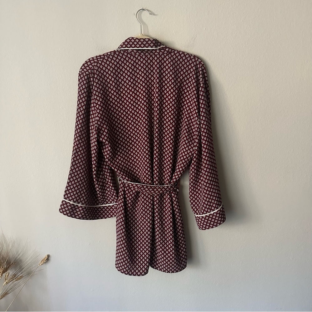 Victoria’s Secret Collection Vintage Geometric Button Robe Maroon Size L - Picture 7 of 9